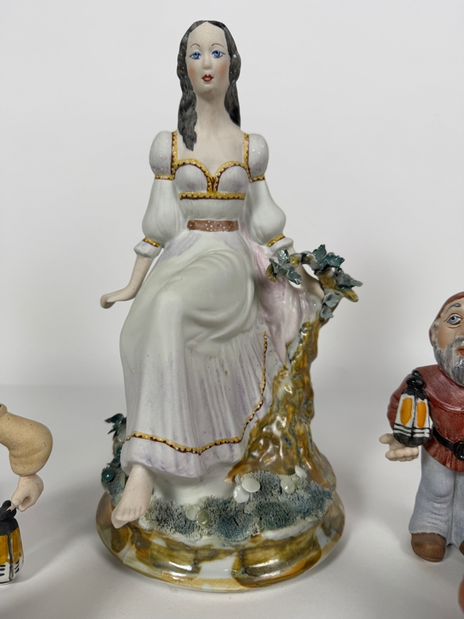 Vintage Walt Disney Productions Alba Iulia Snow White 11'H & The Seven Dwarfs 7'H Large Porcelain Figurine Set Made In Romania 10.5'H [Photo 8]