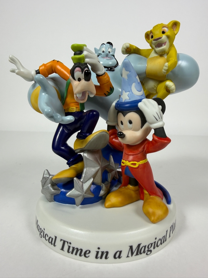 Walt Disney World 'A Magical Time In A Magical Place' 25th Anniversary 1996 Figurine 7'H [Photo 2]