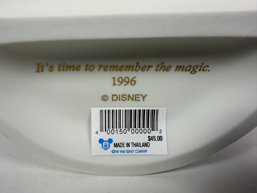 Walt Disney World 'A Magical Time In A Magical Place' 25th Anniversary 1996 Figurine 7'H [Photo 9]