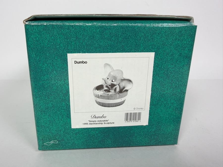 Walt Disney Classics Collection 'Simply Adorable' Dumbo In Bathtub 1995 Membership Figurine 3.5'H [Photo 12]