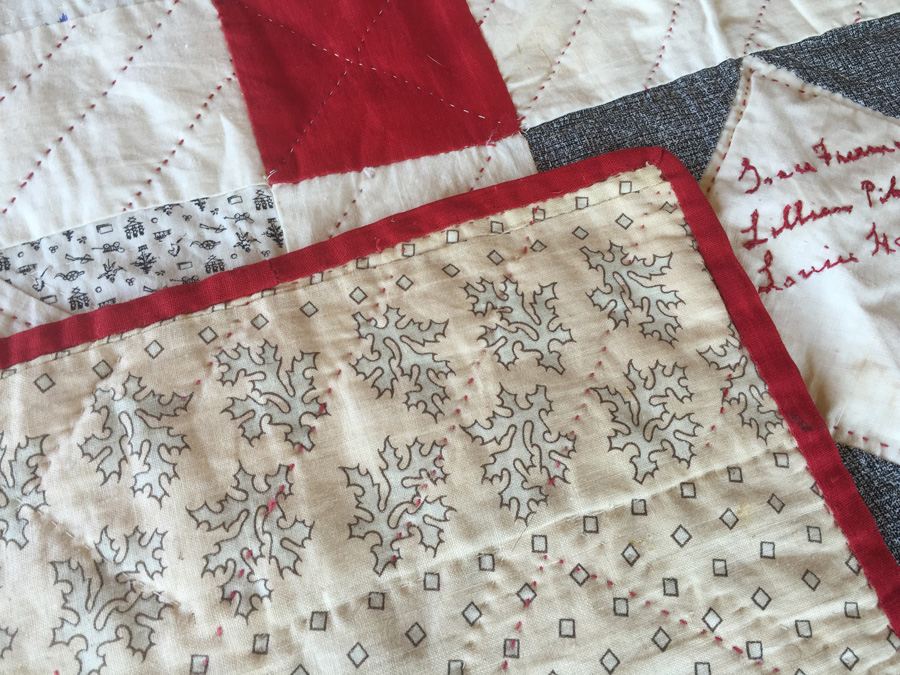 Vintage Quilt [Photo 3]
