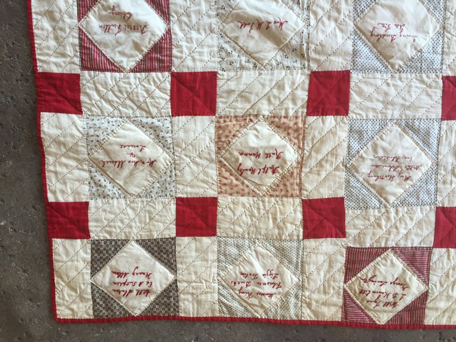 Vintage Quilt [Photo 12]
