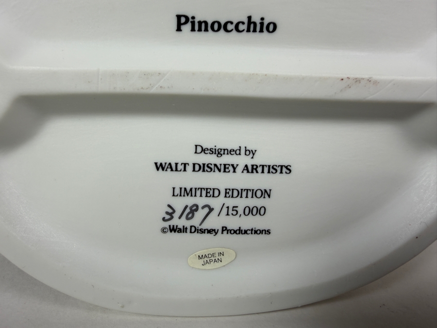 Vintage Grolier Disney's Magic Memories Limited Edition 3,187/15,000 Pinocchio, Geppetto, and Figaro Porcelain Figurine Designed By Walt Disney Artists 5.5'H [Photo 8]