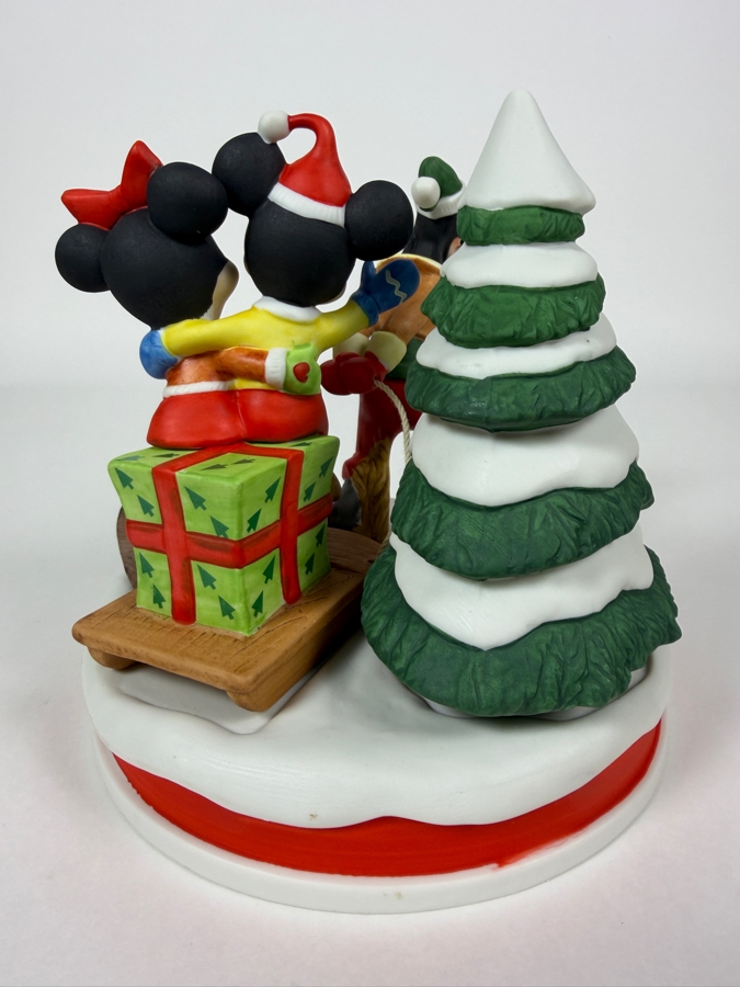 Vintage Grolier Disney Magic Memories Limited Edition 8,351/25,000 Worldwide 1989 Christmas Mickey Mouse, Minnie Mouse, And Goofy Sleigh Ride Figurine Designed By Walt Disney Artists 6'H [Photo 4]