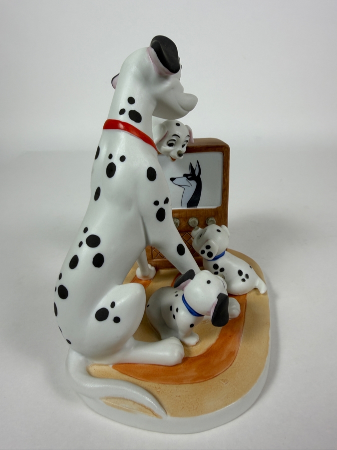 Vintage Grolier Disney Magic Memories Limited Edition 1,329/15,000 Worldwide 101 Dalmatians Pongo And Puppies Watching TV Figurine Designed By Walt Disney Artists 6.5'H [Photo 3]