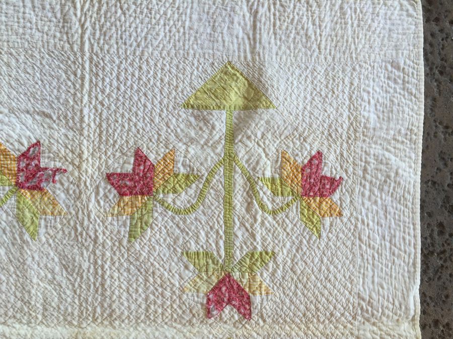 Vintage Quilt [Photo 2]