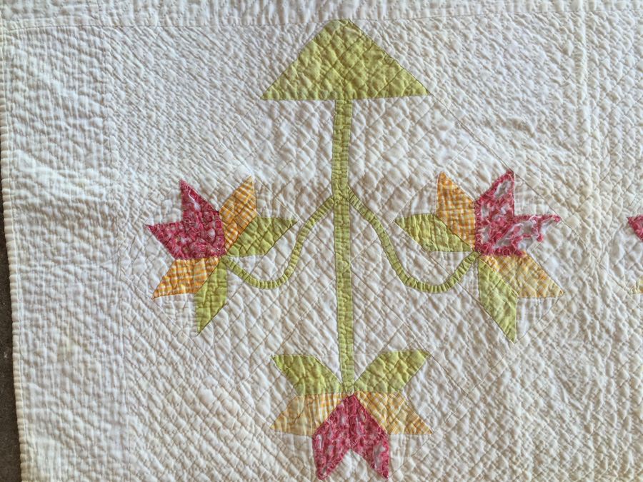 Vintage Quilt [Photo 3]