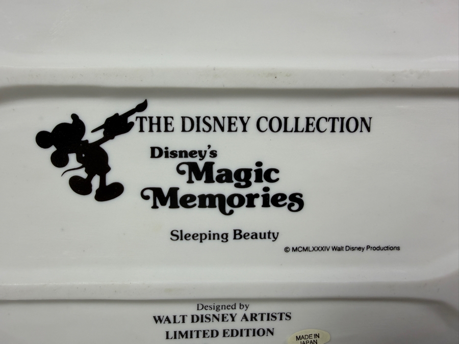 Vintage Grolier Disney Magic Memories Limited Edition 858/15,000 Worldwide Sleeping Beauty And Prince Phillip Porcelain Figurine Designed By Walt Disney Artists 4.5'H [Photo 6]