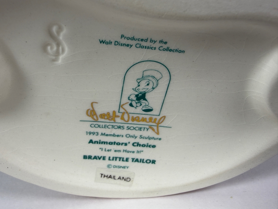 Walt Disney Classics Collection 1993 Members Only Mickey Mouse 'I Let 'Em Have It!' Brave Little Tailor Figurine 7.5'H [Photo 8]