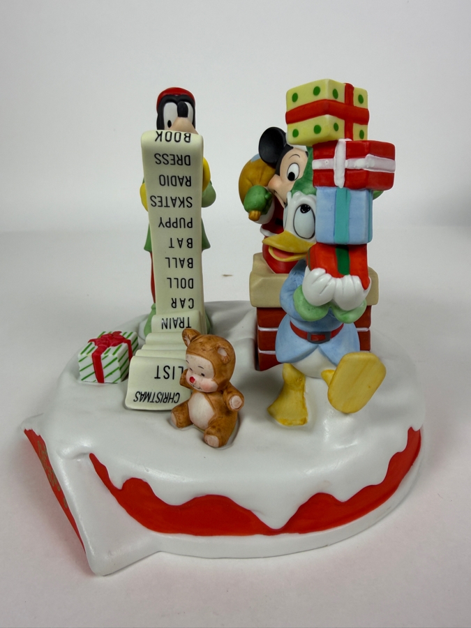 Vintage Disney Grolier 1990 Checking It Twice Mickey Mouse, Goofy, And Donald Duck Figurine 6'H [Photo 3]