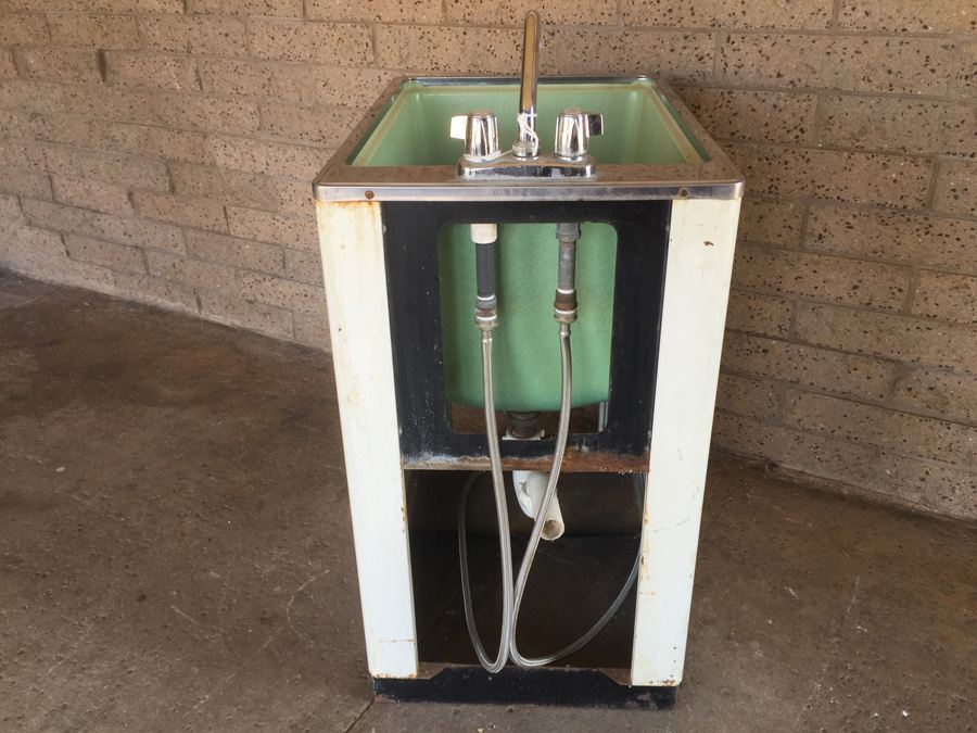 Vintage Duratub Metal And Fiberglass Laundry Sink [Photo 6]