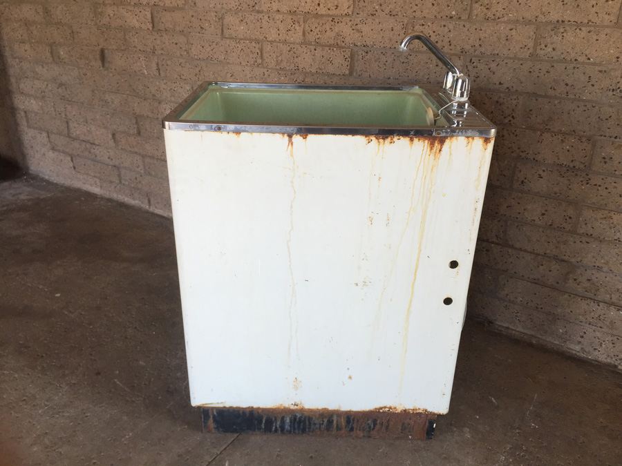 Vintage Duratub Metal And Fiberglass Laundry Sink [Photo 7]