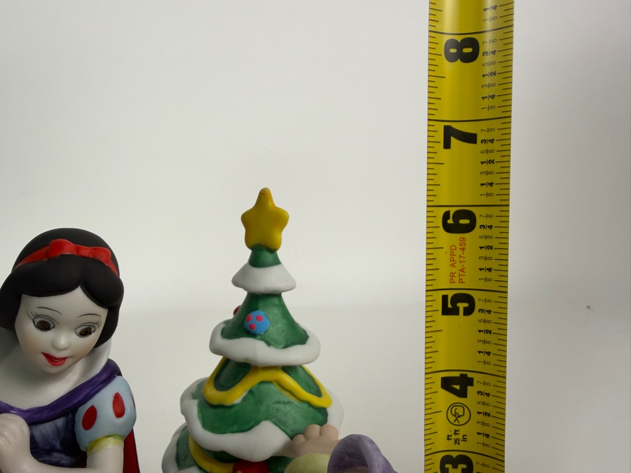 Vintage Disney Grolier Limited Edition 12,065/15,000 Worldwide 1987 Snow White's Surprise Snow White And Dopey Porcelain Figurine Designed By Walt Disney Artists 6'H [Photo 8]