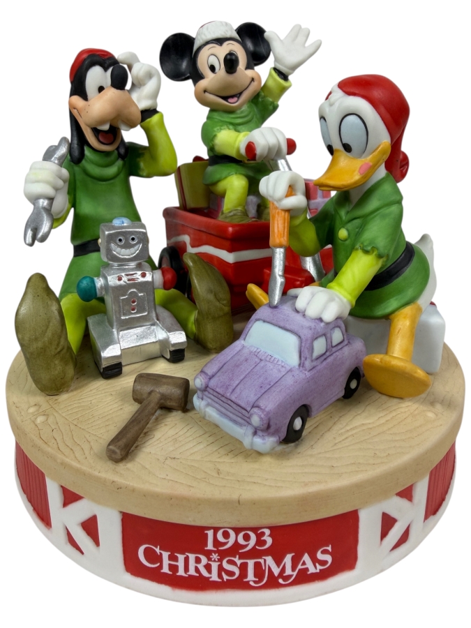 Vintage Disney Grolier Limited Edition 3,925/25,000 Worldwide 1993 Santa's Workshop Mickey Mouse, Goofy, And Donald Duck Figurine 6'H