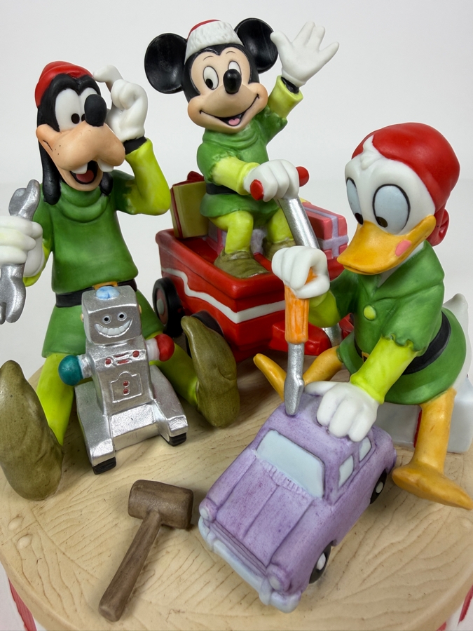 Vintage Disney Grolier Limited Edition 3,925/25,000 Worldwide 1993 Santa's Workshop Mickey Mouse, Goofy, And Donald Duck Figurine 6'H [Photo 2]