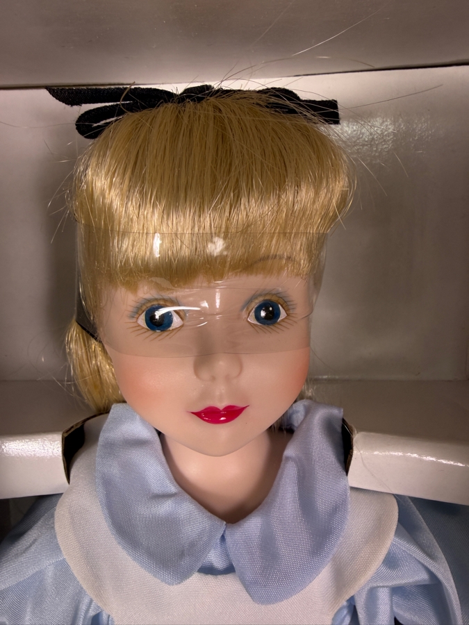 Vintage Grolier The Disney Collection Alice In Wonderland Grolier Porcelain Doll With Original Box 13'H [Photo 3]