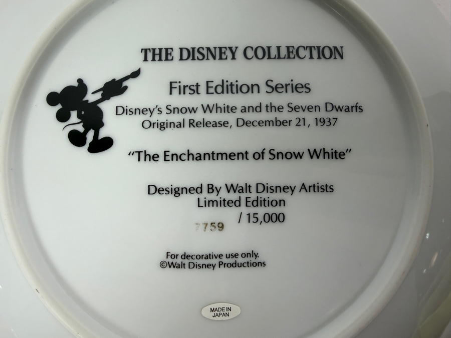 1988 Grolier Enterprises The Disney Collection Snow White And The Seven Dwarfs Commemorative Porcelain Plate 8.5'W [Photo 5]