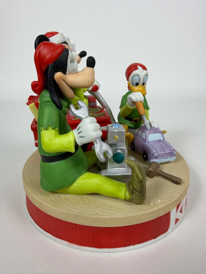 Vintage Disney Grolier Limited Edition 3,928/25,000 Worldwide 1993 Santa's Workshop Mickey Mouse, Goofy, And Donald Duck Figurine 6'H [Photo 4]