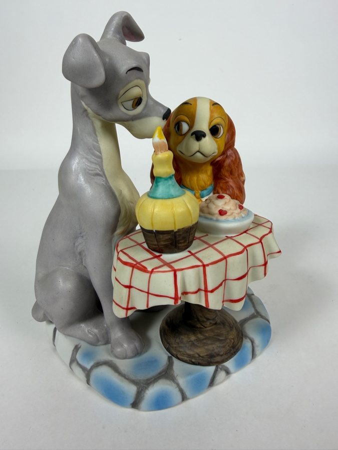 Vintage Walt Disney Productions Lady And The Tramp Ceramic Spaghetti Dinner Scene Figurine 6.5'H [Photo 3]