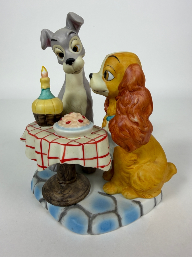 Vintage Walt Disney Productions Lady And The Tramp Ceramic Spaghetti Dinner Scene Figurine 6.5'H [Photo 2]