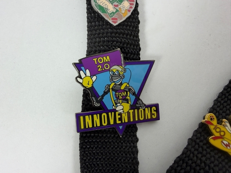 Vintage Walt Disney World Pin Trading Lanyard Featuring Assorted Disney Trading Pins From Innoventions Hunchback Of Notre Dame The Black Cauldron And 100 Years Of Magic [Photo 4]