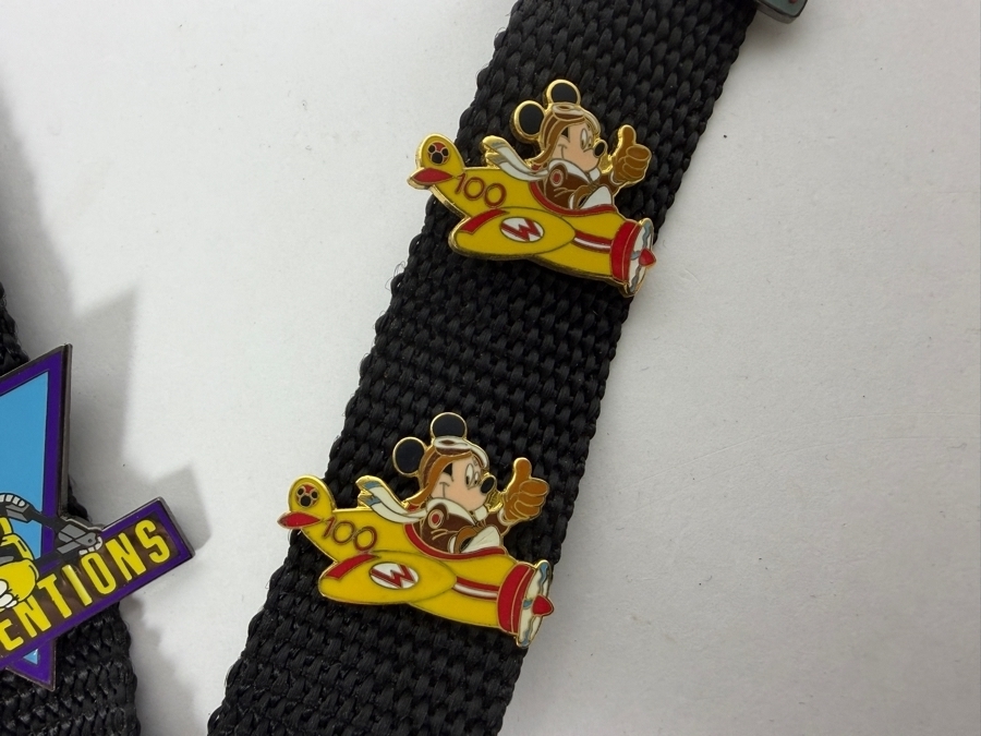 Vintage Walt Disney World Pin Trading Lanyard Featuring Assorted Disney Trading Pins From Innoventions Hunchback Of Notre Dame The Black Cauldron And 100 Years Of Magic [Photo 7]