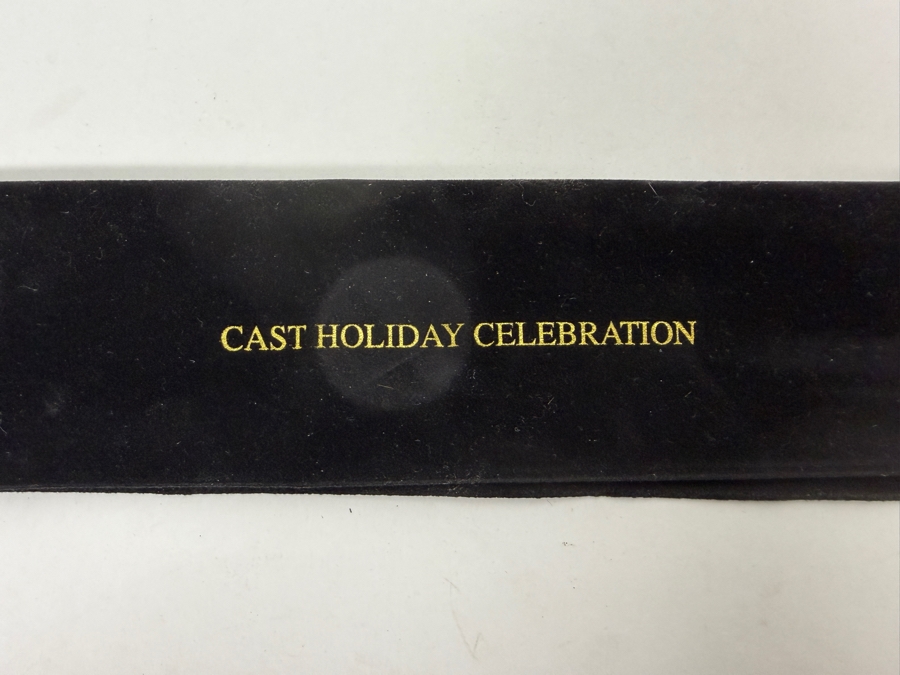 Vintage 1998 Disney Cast Member Exclusive Holiday Celebration Mickey And Minnie Mouse Ice Skating Watch With Black Leather Strap In Velvet Pouch  [Photo 5]