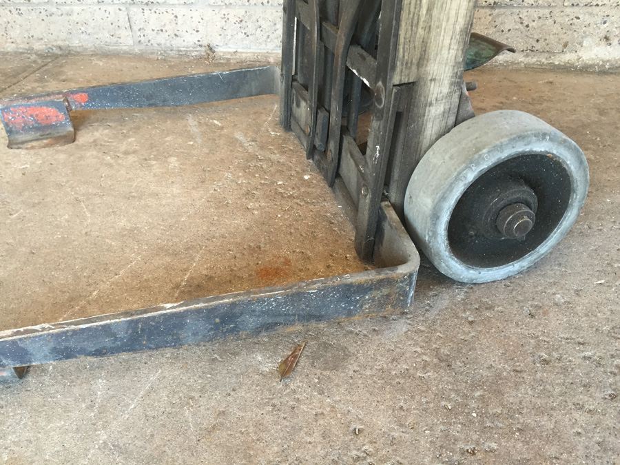 Vintage Yaeger and Sons / Maken Industrial Clamp Truck - Retails For $667 [Photo 5]