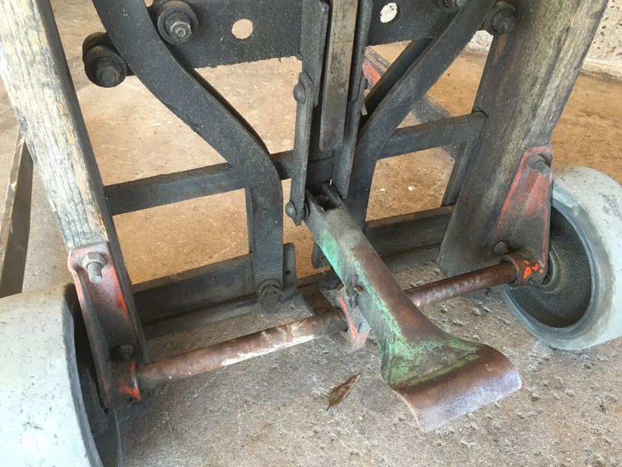 Vintage Yaeger and Sons / Maken Industrial Clamp Truck - Retails For $667 [Photo 7]
