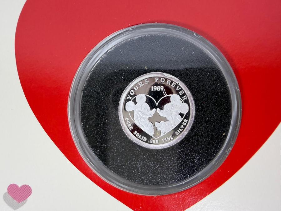 Vintage Rarities Mint Mickey And Minnie Mouse Yours Forever 1/10 Troy Ounce .999 Fine Silver First Edition Coin In Original Valentine Folder [Photo 4]