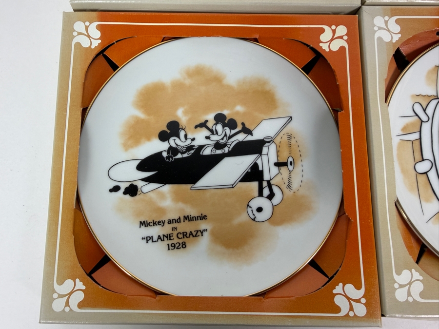 (6) Vintage Walt Disney Productions Mickey's Greatest Moments Miniature Porcelain Collector Plate Set In Original Boxes 6'W [Photo 5]