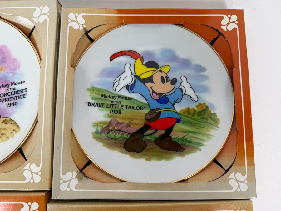 (6) Vintage Walt Disney Productions Mickey's Greatest Moments Miniature Porcelain Collector Plate Set In Original Boxes 6'W [Photo 4]