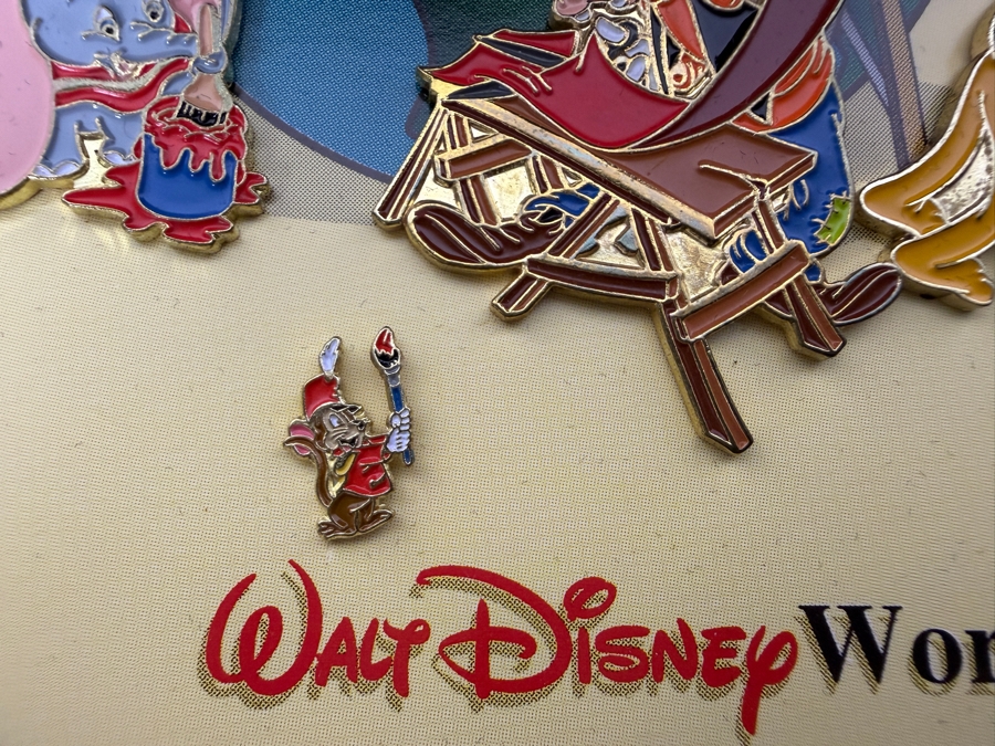 Vintage 2000 Walt Disney World Cast Holiday Celebration Large Commemorative Jumbo Pin Set In Original Mahogany Wood Presentation Box 6'H [Photo 6]