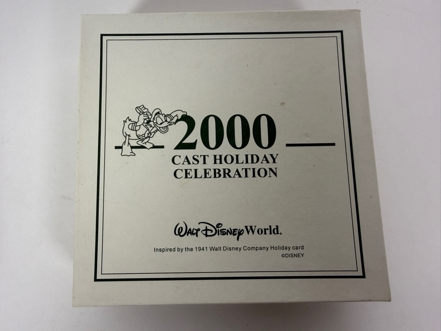 Vintage 2000 Walt Disney World Cast Holiday Celebration Large Commemorative Jumbo Pin Set In Original Mahogany Wood Presentation Box 6'H [Photo 10]