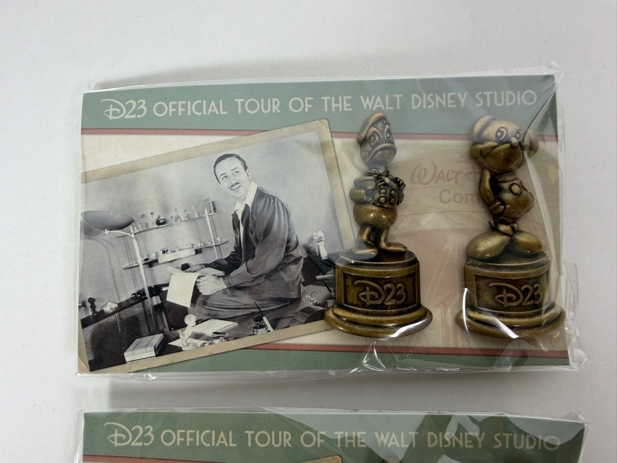 (2) D23 Official Tour Of The Walt Disney Studio Exclusive Antique Bronze Finish Mickey Mouse And Donald Duck Trophy Pin Set In Original Packaging [Photo 4]