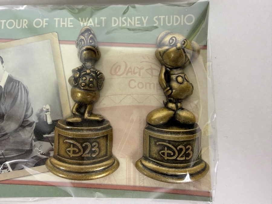 (2) D23 Official Tour Of The Walt Disney Studio Exclusive Antique Bronze Finish Mickey Mouse And Donald Duck Trophy Pin Set In Original Packaging [Photo 3]