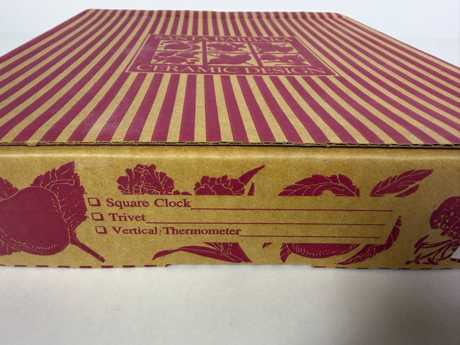 Vintage Disney Minnie Mouse Ceramic Tile Featuring Minnie Topiary From Walt Disney World 8'W [Photo 7]