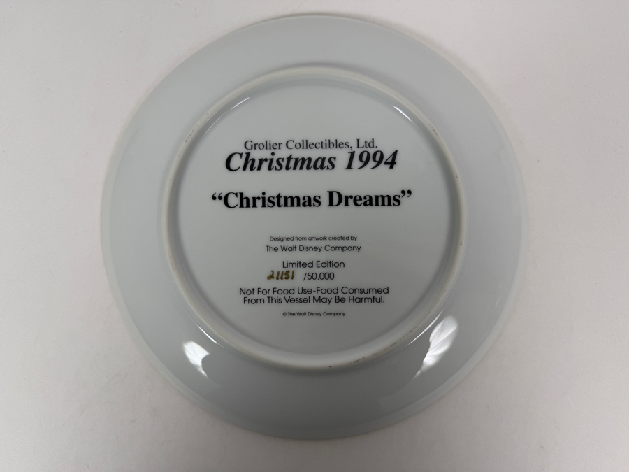 Vintage Grolier 1994 Christmas Snow White And The Seven Dwarfs Limited Edition 21,151/50,000 Fine Porcelain Collector Plate Featuring Sleepy And Dopey In A Holiday Scene 8'H [Photo 3]