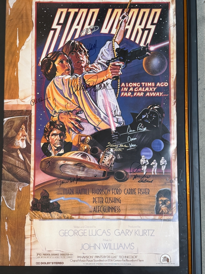Vintage 1977 Star Wars Style D Rare Signed Poster By Carrie Fisher, George Lucas, Mark Hamill, Harrison Ford, Kenny Baker, Peter Mayhew, David Prowse, James Earl Jones, Rick Baker, Anthony Daniels And Phil Brown Framed 28.5 X 42.5 [Photo 3]
