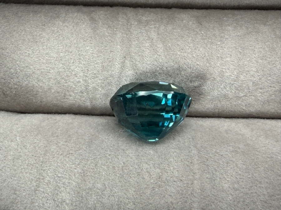 Blue Zircon Gemstone 9x7mm 1.1g Retails $2,400 [Photo 6]
