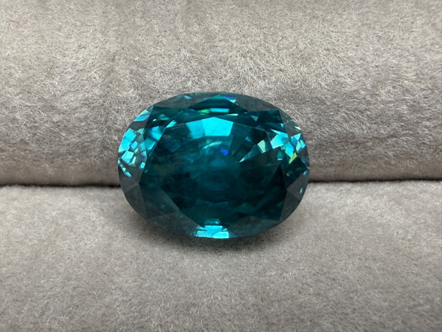 Blue Zircon Gemstone 9x7mm 1.1g Retails $2,400 [Photo 2]
