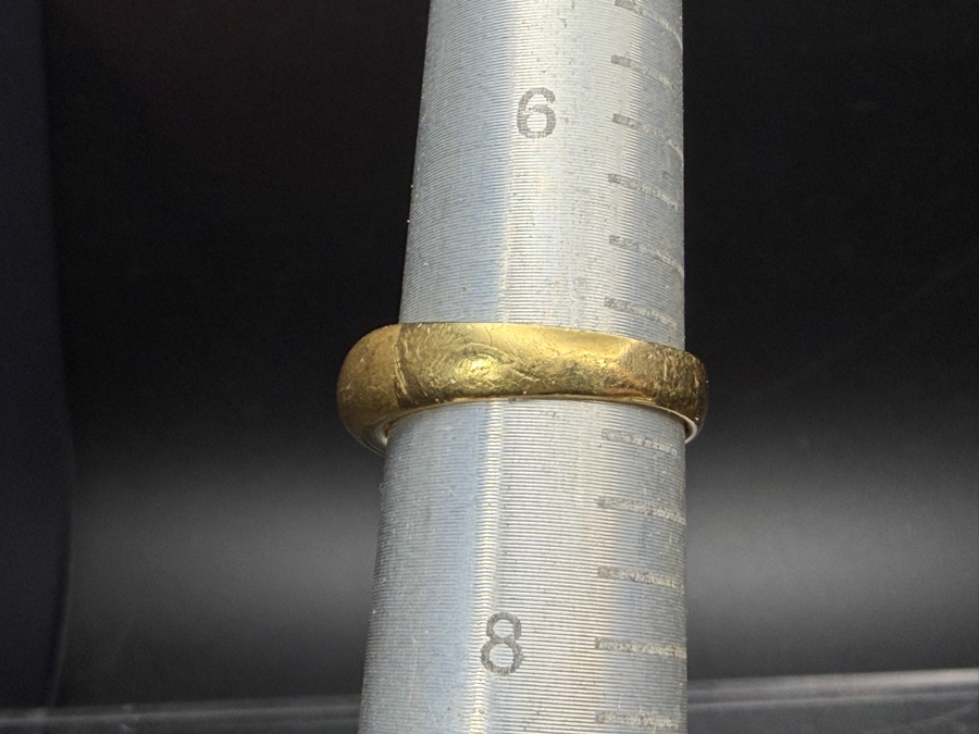 18k Gold Men's Green Jade Ring Accented With (2) .01 Diamonds Est. .02cttw Size 7 5.9g Retails $3,800 [Photo 10]