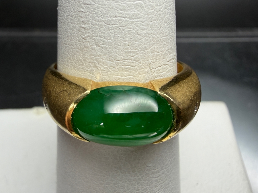 18k Gold Men's Green Jade Ring Accented With (2) .01 Diamonds Est. .02cttw Size 7 5.9g Retails $3,800 [Photo 3]