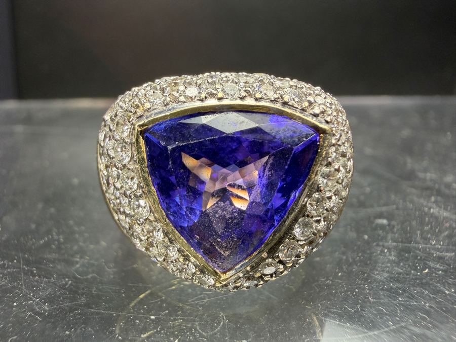Stunning Large 14k Gold Men's Ring With 12.5mm X 12.5mm Trillion Tanzanite Est. 7ct And Accented With (80) 1.5-1.8mm Round Brilliant Diamonds Est. 1.60cttw Size 11 31.2g Retails $29,400 [Photo 11]