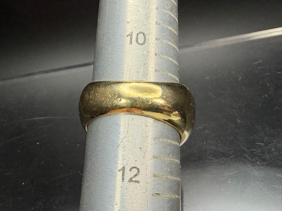 Stunning Large 14k Gold Men's Ring With 12.5mm X 12.5mm Trillion Tanzanite Est. 7ct And Accented With (80) 1.5-1.8mm Round Brilliant Diamonds Est. 1.60cttw Size 11 31.2g Retails $29,400 [Photo 17]