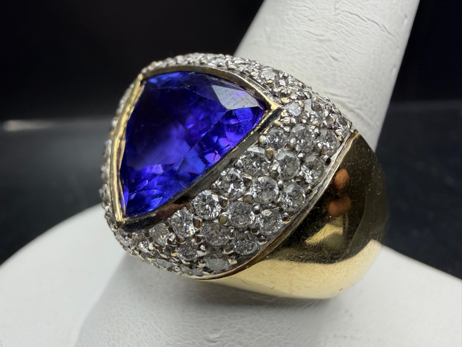 Stunning Large 14k Gold Men's Ring With 12.5mm X 12.5mm Trillion Tanzanite Est. 7ct And Accented With (80) 1.5-1.8mm Round Brilliant Diamonds Est. 1.60cttw Size 11 31.2g Retails $29,400 [Photo 7]