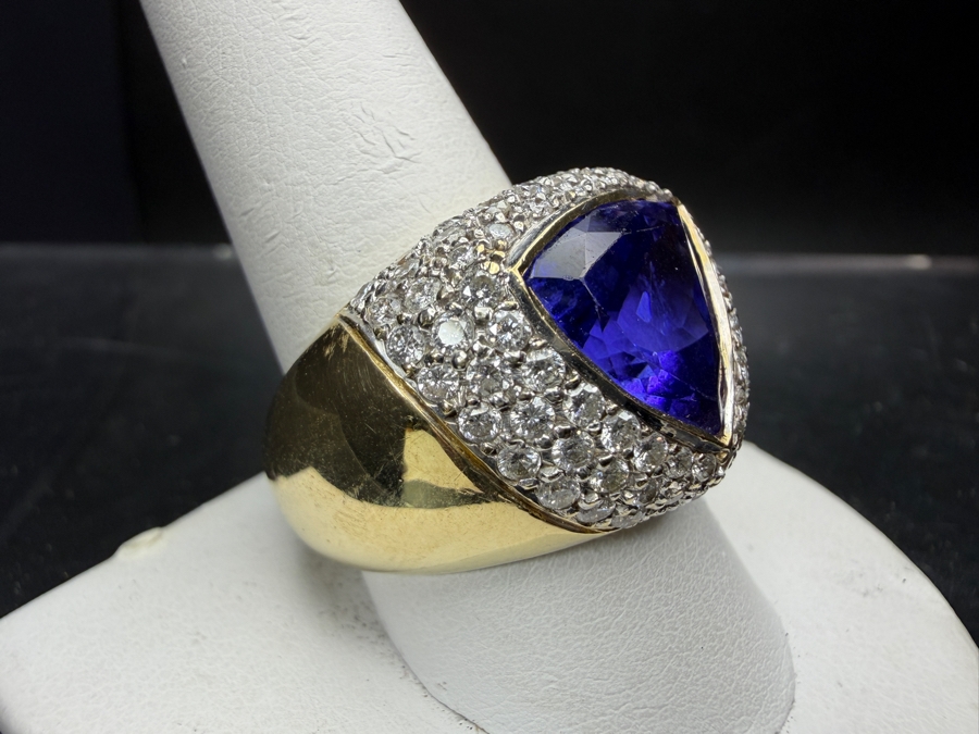 Stunning Large 14k Gold Men's Ring With 12.5mm X 12.5mm Trillion Tanzanite Est. 7ct And Accented With (80) 1.5-1.8mm Round Brilliant Diamonds Est. 1.60cttw Size 11 31.2g Retails $29,400 [Photo 5]