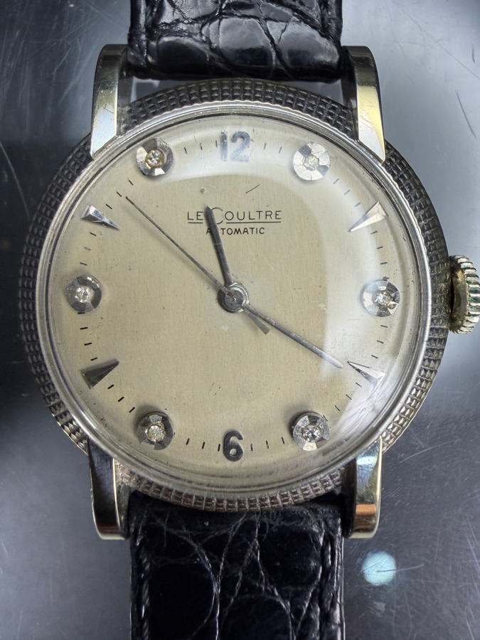 Men's 18k Gold Waffle Bezel Le Couture Watch Case # 26292 Movement # 493 17 Jewels Automatic Watch Cased And Timed In USA Circa 1950s Running Condition Retails $7,000 [Photo 2]