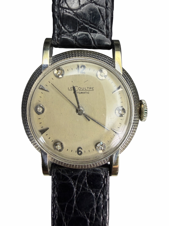 Men's 18k Gold Waffle Bezel Le Couture Watch Case # 26292 Movement # 493 17 Jewels Automatic Watch Cased And Timed In USA Circa 1950s Running Condition Retails $7,000