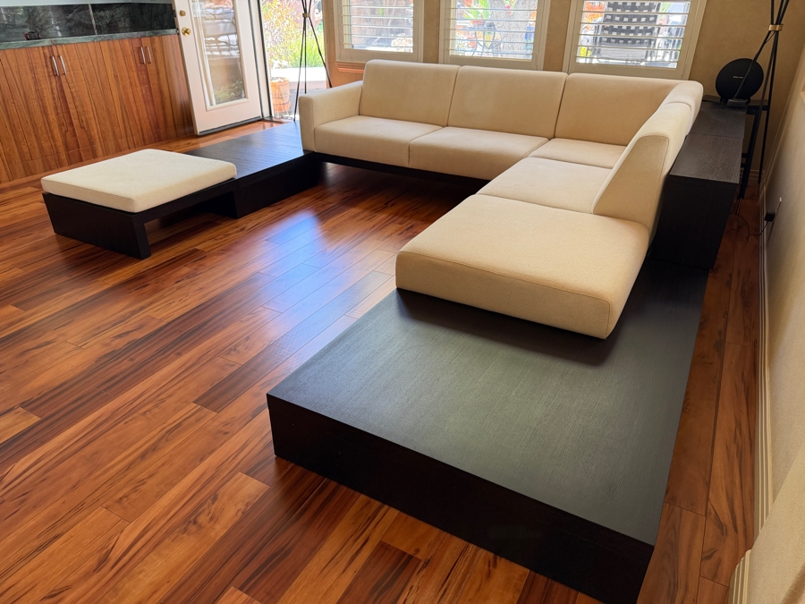 Just Added - Zatana Modernist Sectional Sofa With Cocktail Table, Ottoman And Bookshelves Designed By Dean Maltz 134' X 132' X 102' X 41'D Retails $11,900
 [Photo 10]